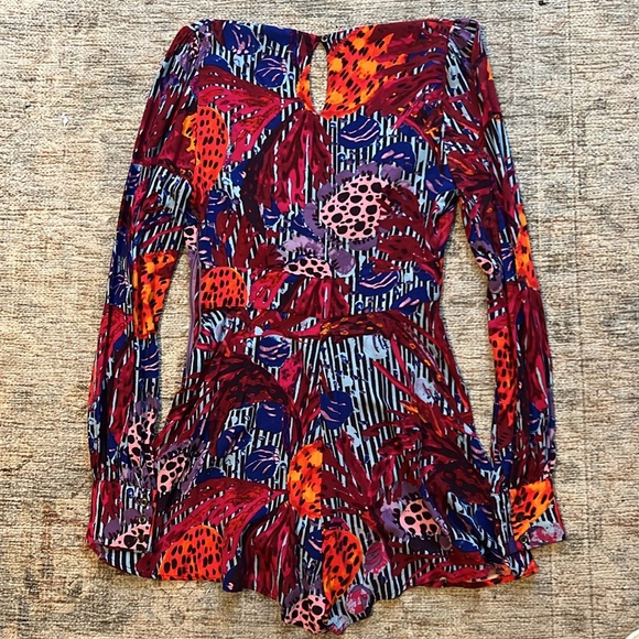 Free People Romper Mini Long-sleeve size 2 - Picture 4 of 4